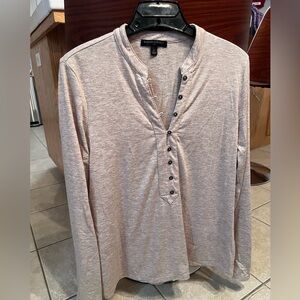 Banana Republic Heather Beige Oatmeal Henley Shirt Eyelet button closures Sz L